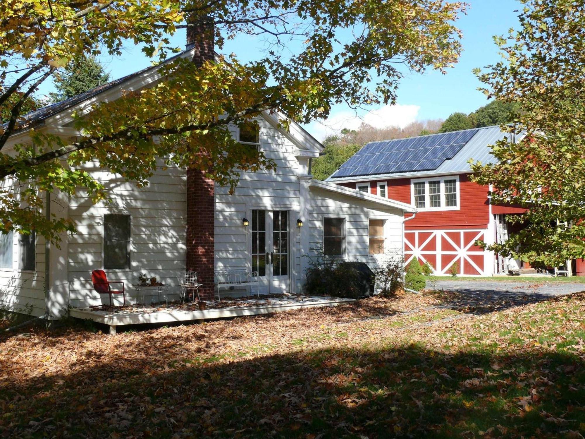The Farmhouse Suite At Barn & Bike Red Hook Экстерьер фото